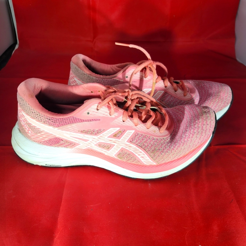 ASICS Gel-Excite 6 Womens Size 10 Peach/Pink